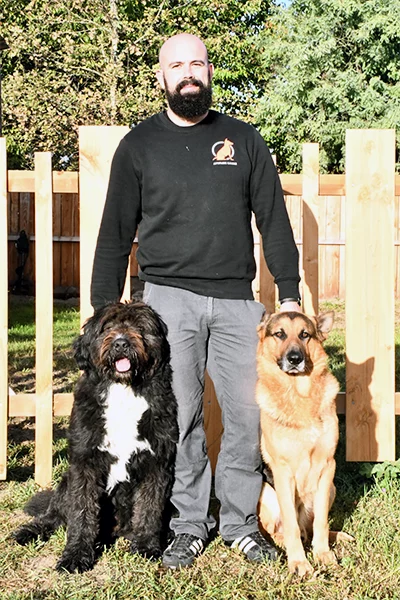 Adrian Gilles, éducateur canin diplômé à Bergerac